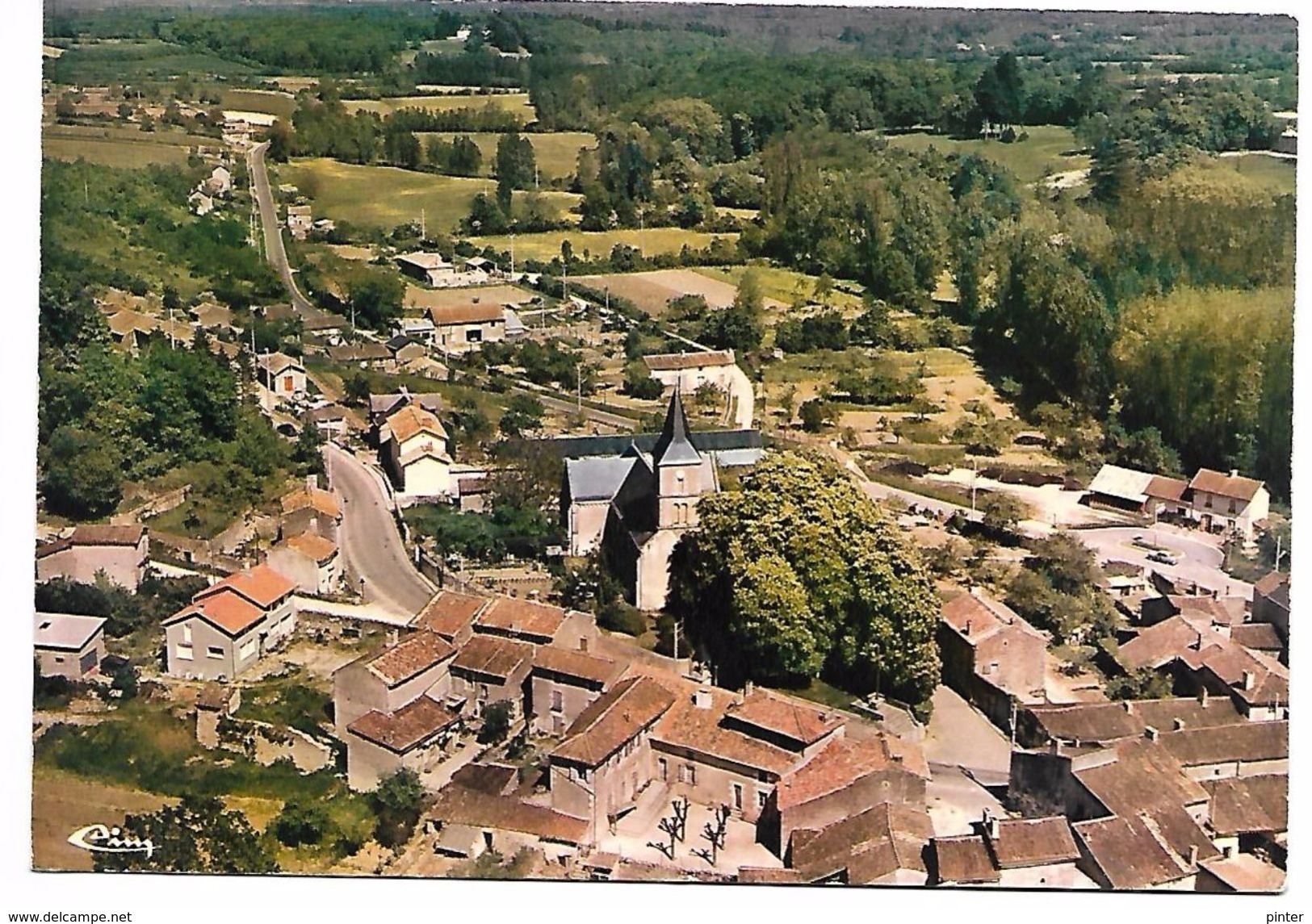 LATILLE - Vue Aérienne, L'Eglise - Autres & Non Classés