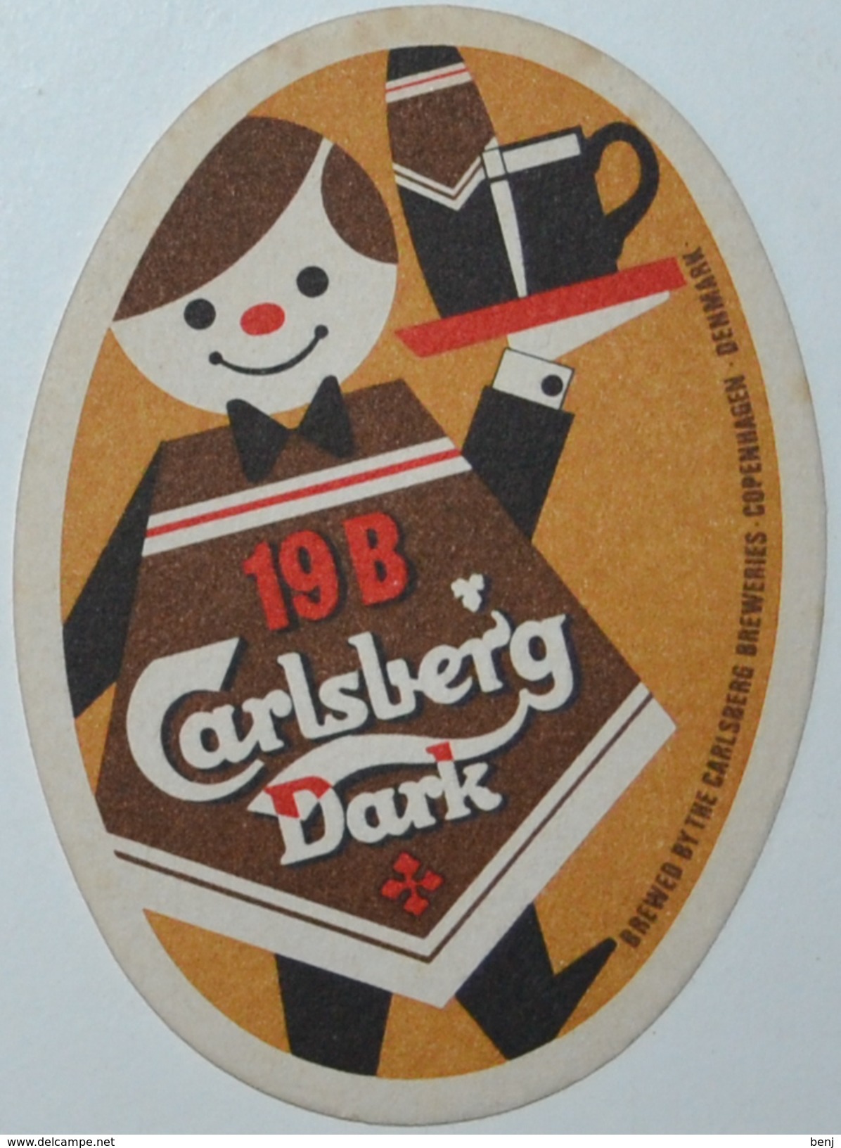 Sous-bock 19B CARLSBERG DARK (serveur) Bierdeckel Bierviltje Coaster (CX) - Sous-bocks