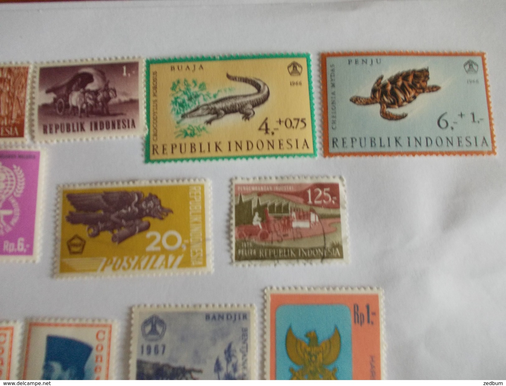 TIMBRE Inodnesia Indonésie Valeur 8.05 &euro; - Indonesië