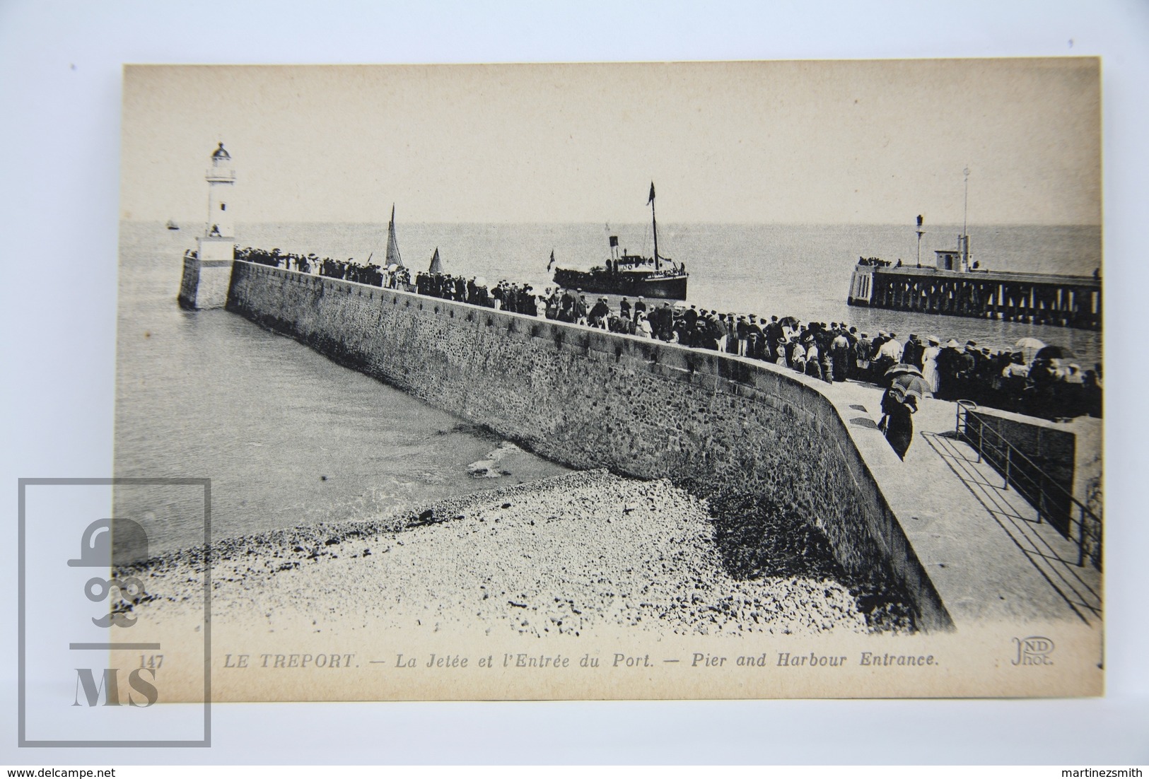 Postcard France - Le Treport - La Jetee Et L'entrée Du Port - Pier And Harbour Entrance - Le Treport