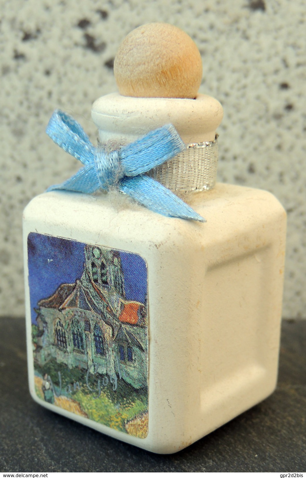 Petit Flacon (style Miniature Parfum) Matière Poreuse Pour Diffuser Les Senteurs, Illustré D'un Tableau De VG - Non Classés