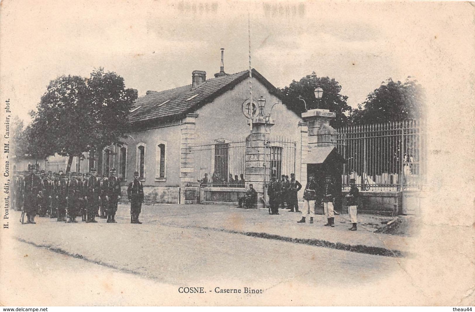 ¤¤  -  COSNE   -  Caserne Binot   -  Militaires   -  ¤¤ - Cosne Cours Sur Loire