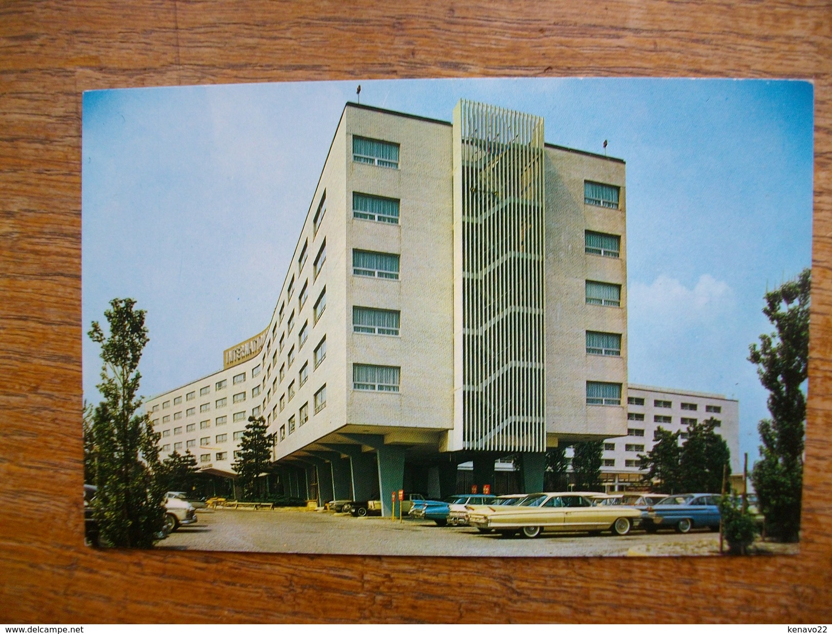 New York , International Hotel , John F. Kennedy International Airport , Jamaica " Belles Voitures Américaine " - Aeroporti