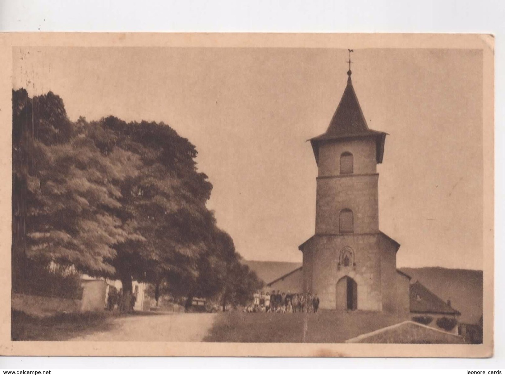 Cpa.01.Grolée.1951.L'Eglise Et Les Ecoles.animé Personnages - Non Classés