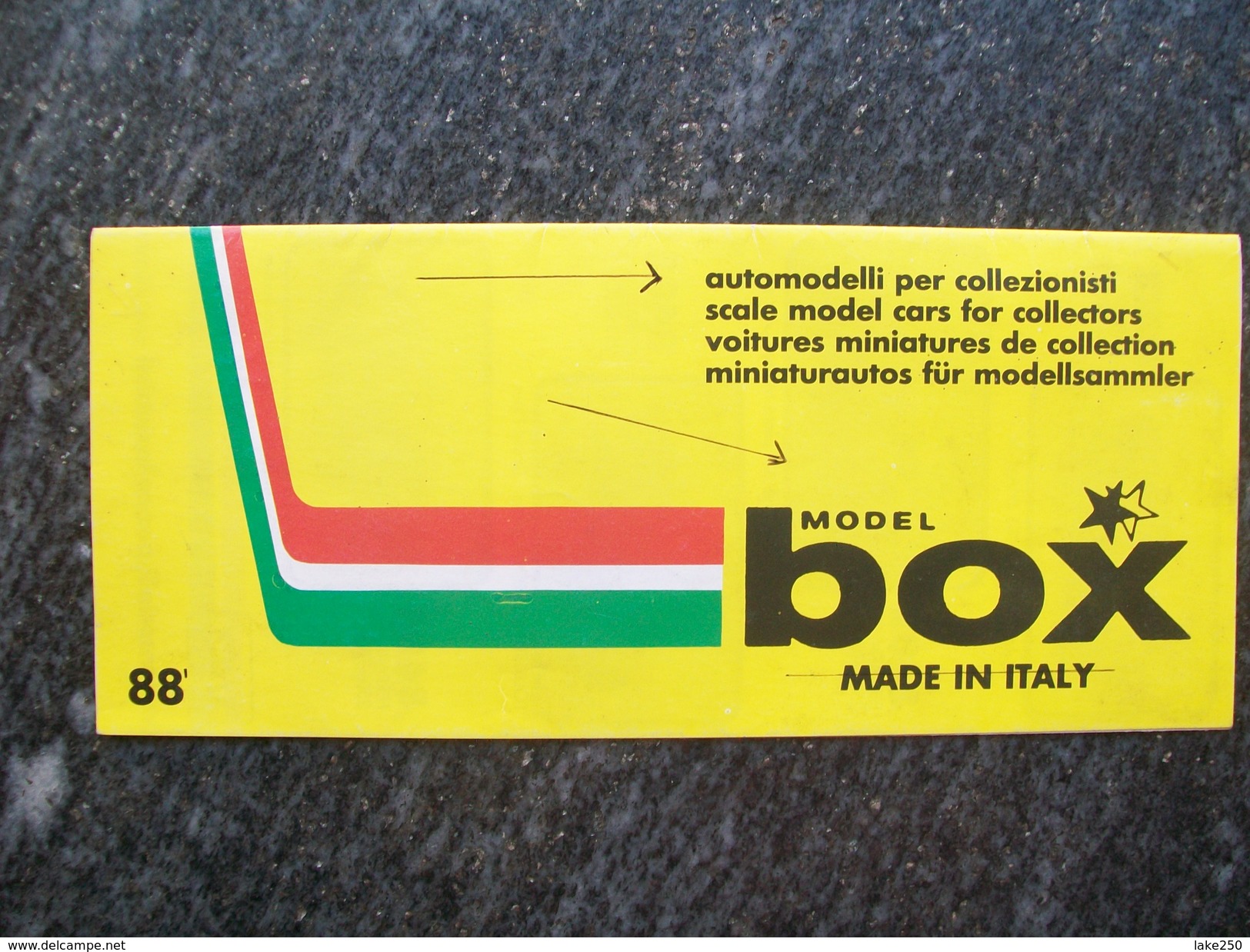 CATALOGO / PIEGHEVOLE  BOX MODEL AUTOMODELLI IN SCALA 1/43  1988  FERRARI - Italie