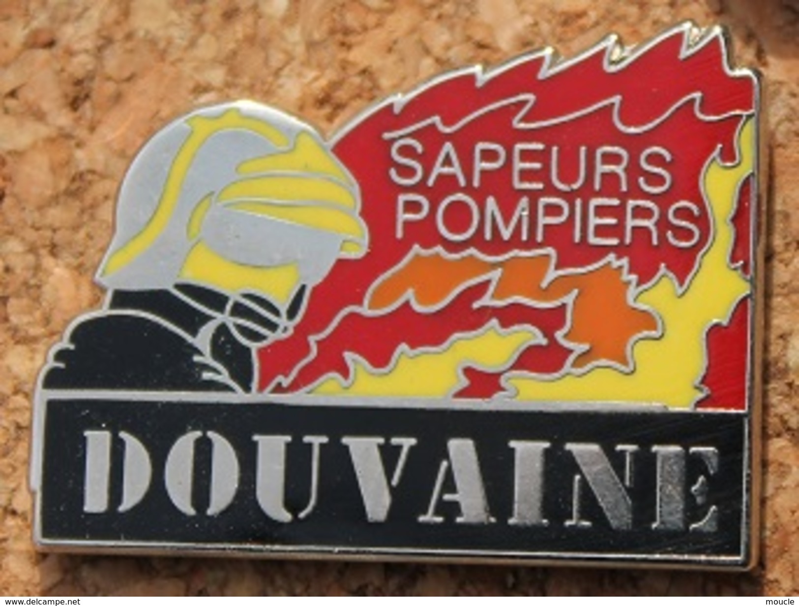 SAPEURS POMPIERS DOUVAINE 74 - FRANCE - CASQUE  -    (14) - Feuerwehr