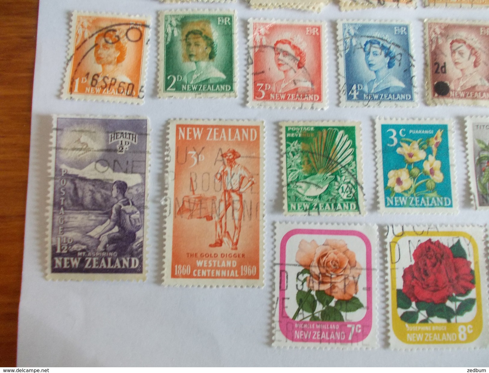 TIMBRE New Zealand Nouvelle Zélande Valeur 14.30 &euro; - Other & Unclassified