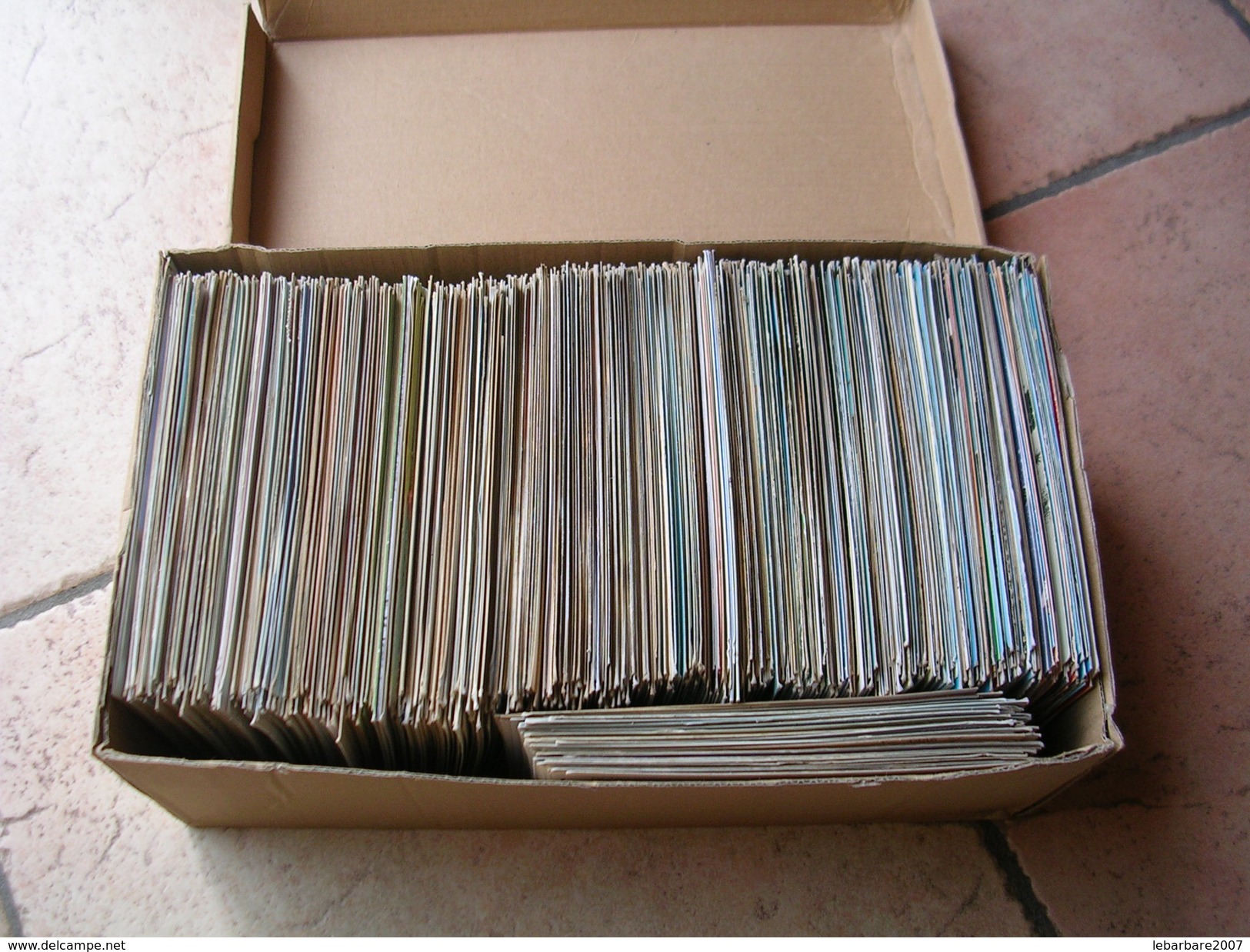 LOT DE + DE 800 CARTES POSTALES 10X15 ( VRAC ) - 500 CP Min.