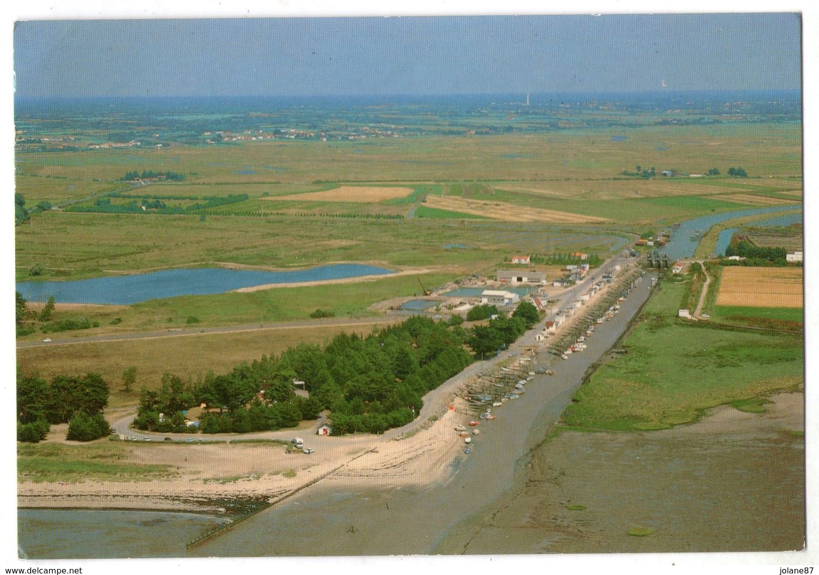 CPM  44      BOURGNEUF EN RETZ    1996      VUE AERIENNE  CAMPING    RIVIERE DU COLLET - Bourgneuf-en-Retz