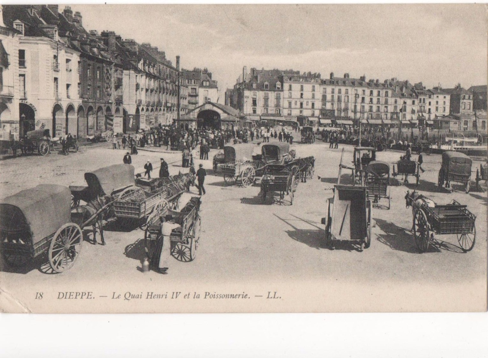 Beau lot de 20 cartes postales anciennes divers France