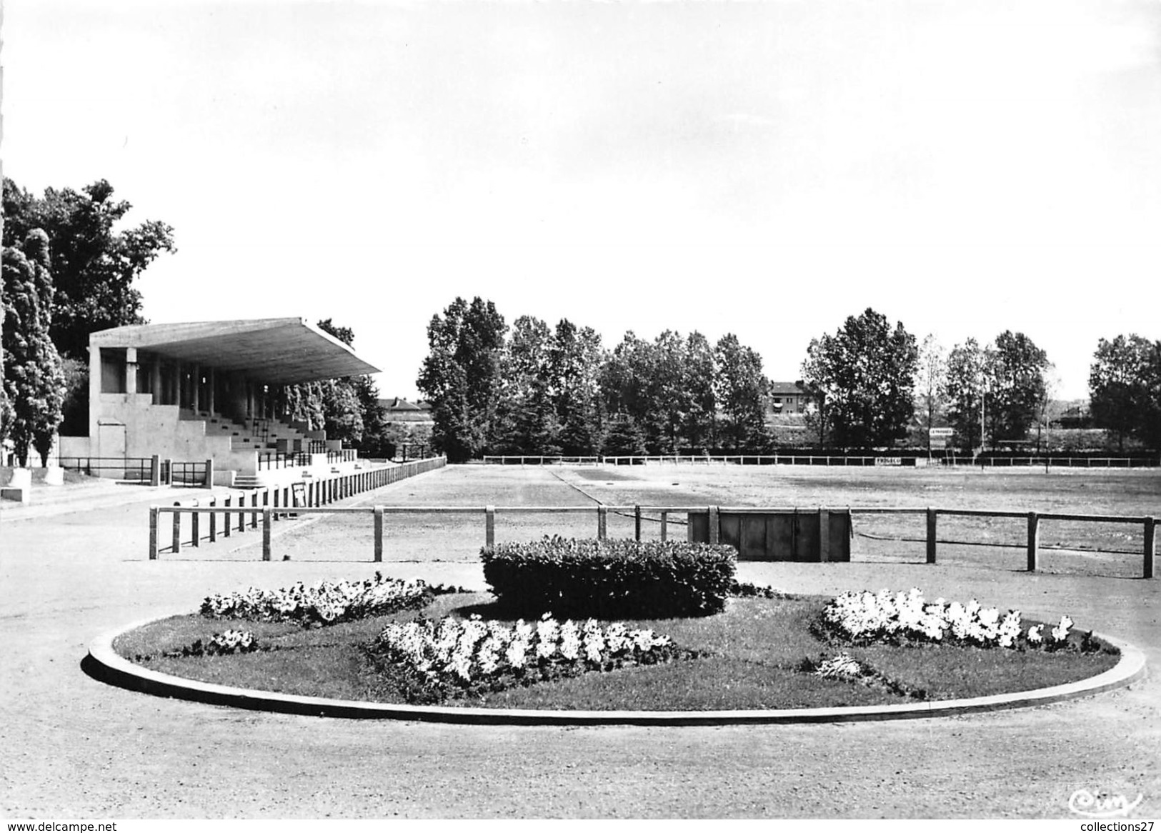 69-GIVORS- STADE MUNICIPAL - Givors