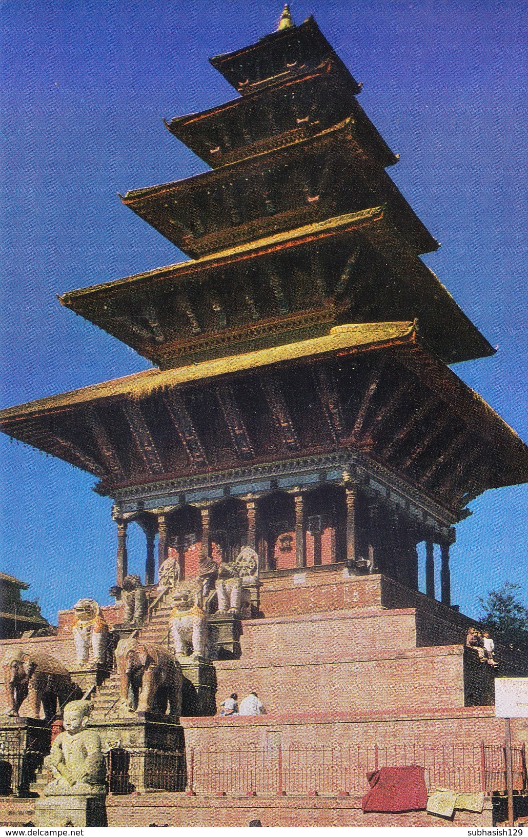 NEPAL - COLOUR PICTURE POST CARD - NYATAPOLA TEMPLE, BHAKTAPUR - TOURISM / TRAVEL THEME - Nepal