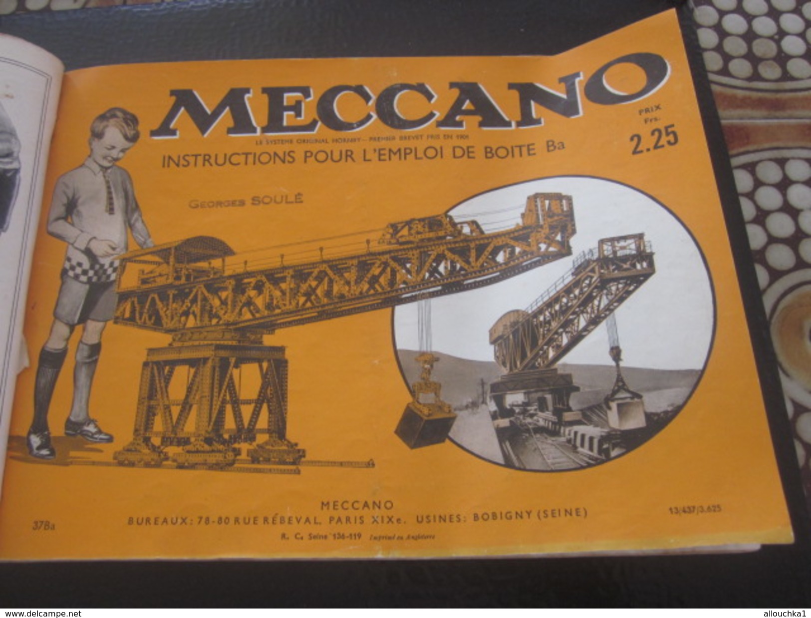 MECCANO-3 CATALOGUES Reliés USINES A BOBIGNY-1947-GRUE-LOCOMOTIVE-AVION HYDRAVION-CAMION-TRACTEUR-SULKY-MANEGE-TANK-Jeux