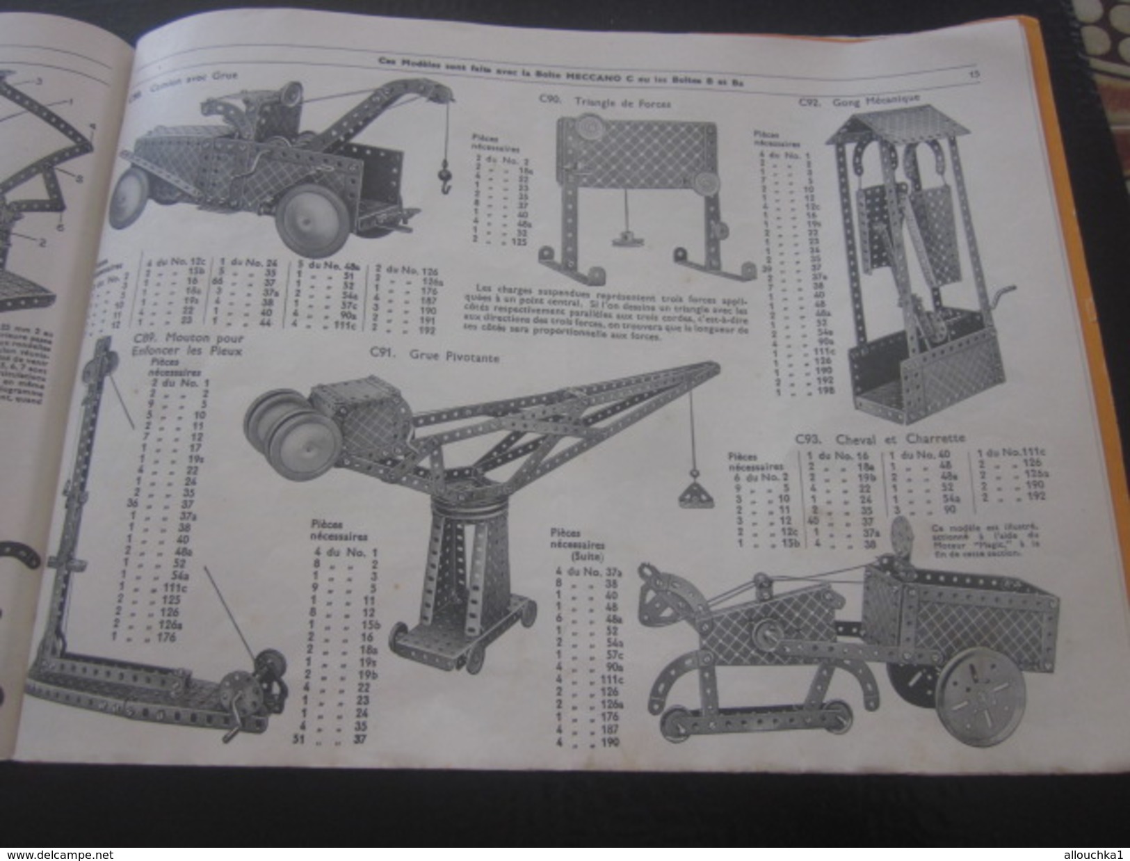 MECCANO-3 CATALOGUES Reliés USINES A BOBIGNY-1947-GRUE-LOCOMOTIVE-AVION HYDRAVION-CAMION-TRACTEUR-SULKY-MANEGE-TANK-Jeux