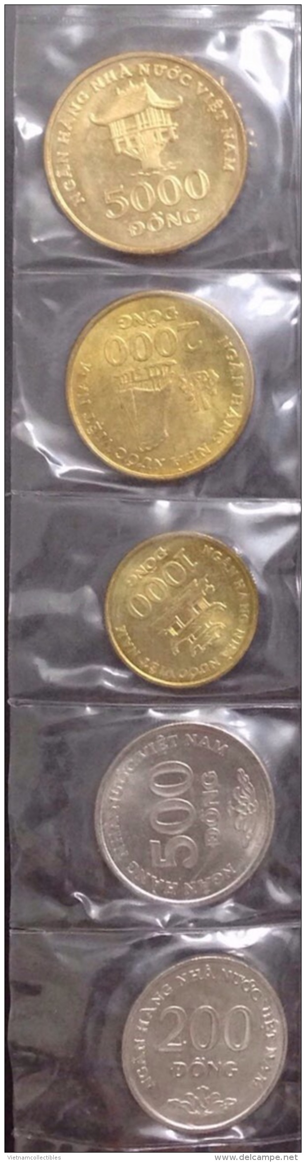 Complete Set Of 05 Vietnam Uncirculate UNC Coins 2003 : 200, 500, 1000, 2000 &amp; 5000 Dongs / 2 Images - Other - Asia