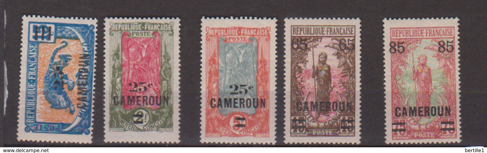 CAMEROUN                N°   101/105    NEUF AVEC CHARNIERES        ( Ch     100  ) - Unused Stamps