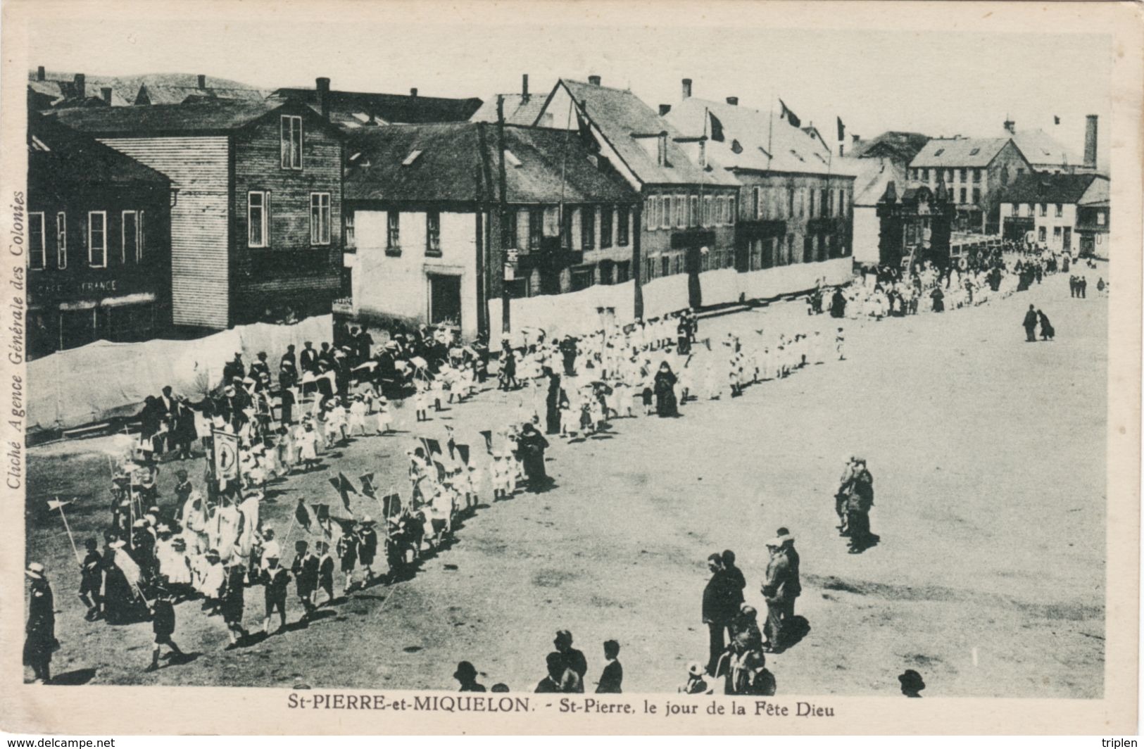 Saint-Pierre, Le Jour De La Fête Dieu - Saint-Pierre-et-Miquelon