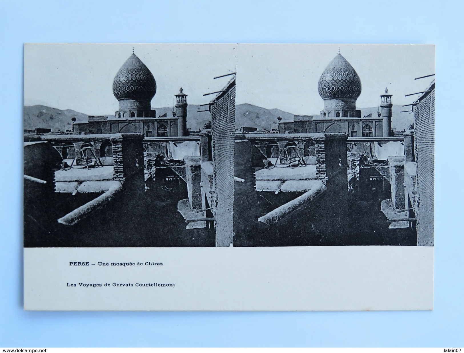 Carte Stereo : IRAN SHIRAZ : PERSE : Une Mosquée De CHIRAZ , Voyages De Gervais Courtellemont - Iran