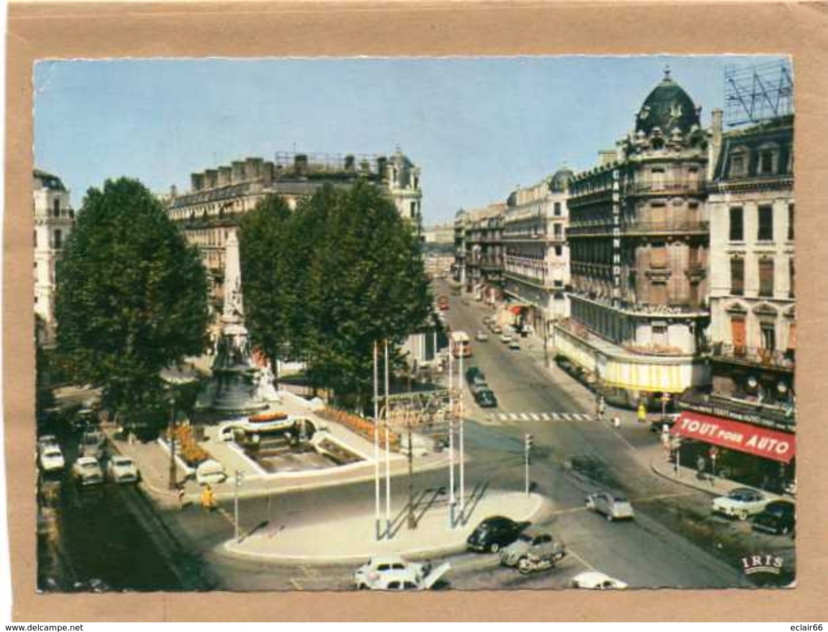 69 - LYON PLACE DE LA REPUBLIQUE CPSM Grd Format Année 1964 Voitures D'époque EDIT Trolliet & Fils - Autres & Non Classés