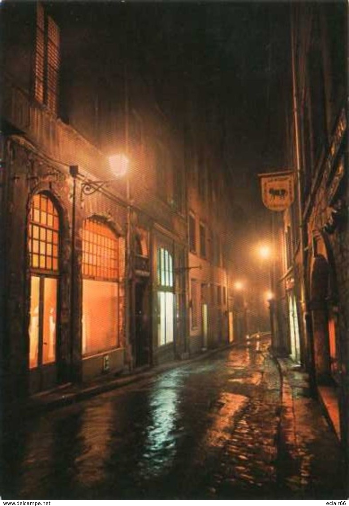 69 - LYON Un Aspect Du Vieux Lyon La Nuit  La Rue Du Boeuf   CPM Grd Format Année 1987 - Autres & Non Classés