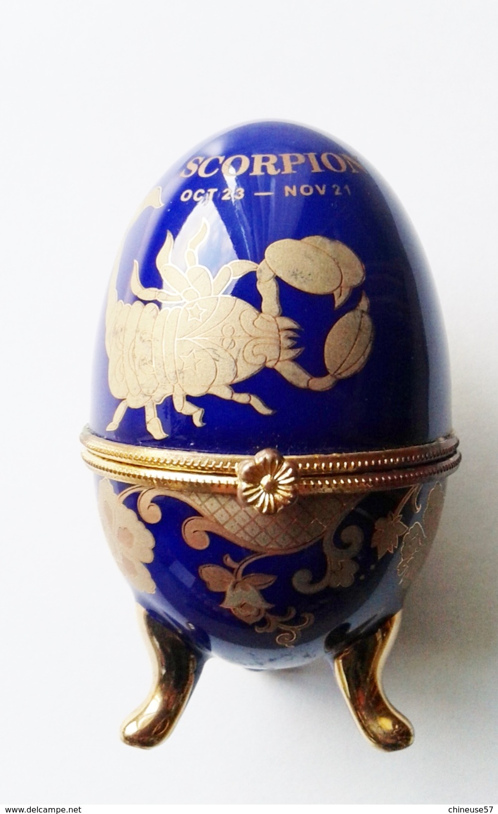 Oeuf En Porcelaine Décor Scorpion Signe Zodiacal - Eggs