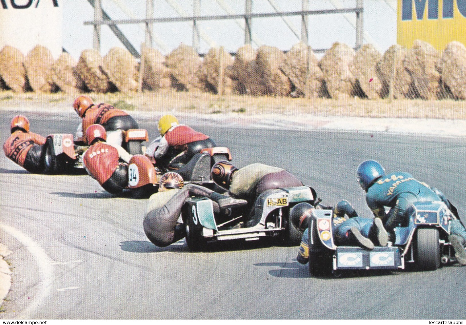 Course De Vitesse Side Car Ted Janssen Walter Ohrmann Jaap Geerts Boy Brouwer Dans Une Courbe - Sport Moto