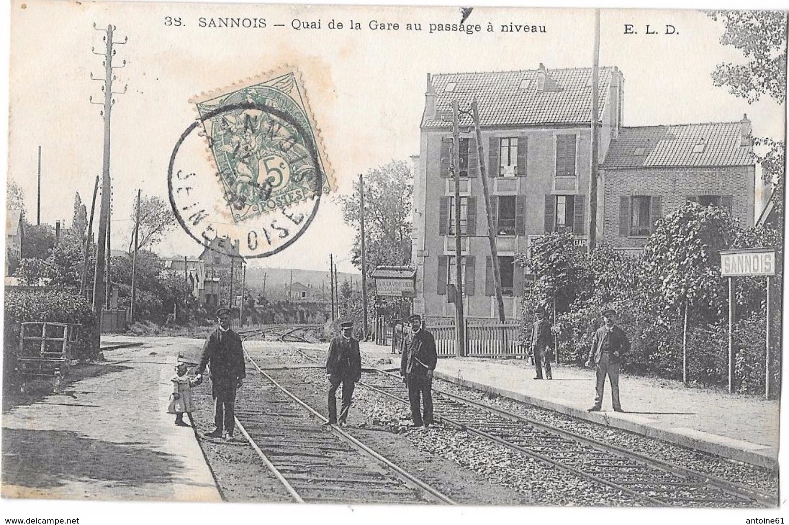 SANNOIS  --Quai De La Gare Et Passage à Niveau - Sannois