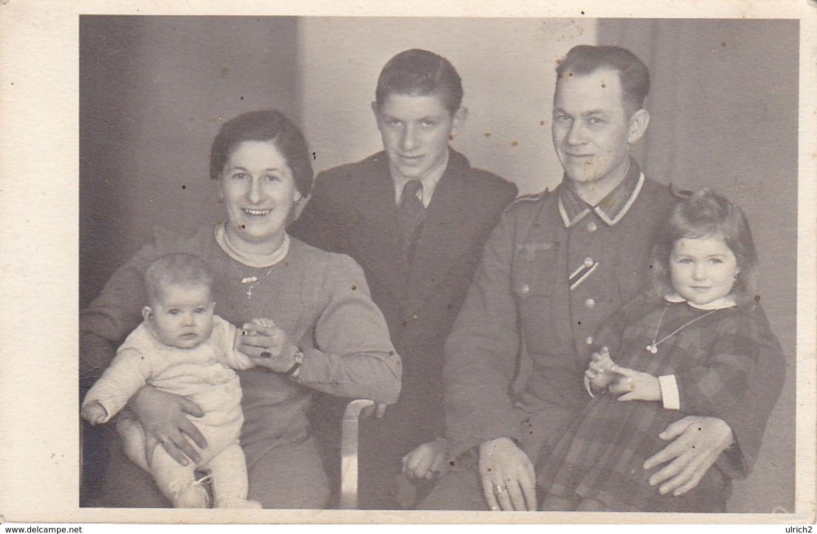 AK Foto Deutscher Soldat Mit Frau Und Kindern - 2. WK (30232) - Guerre 1939-45