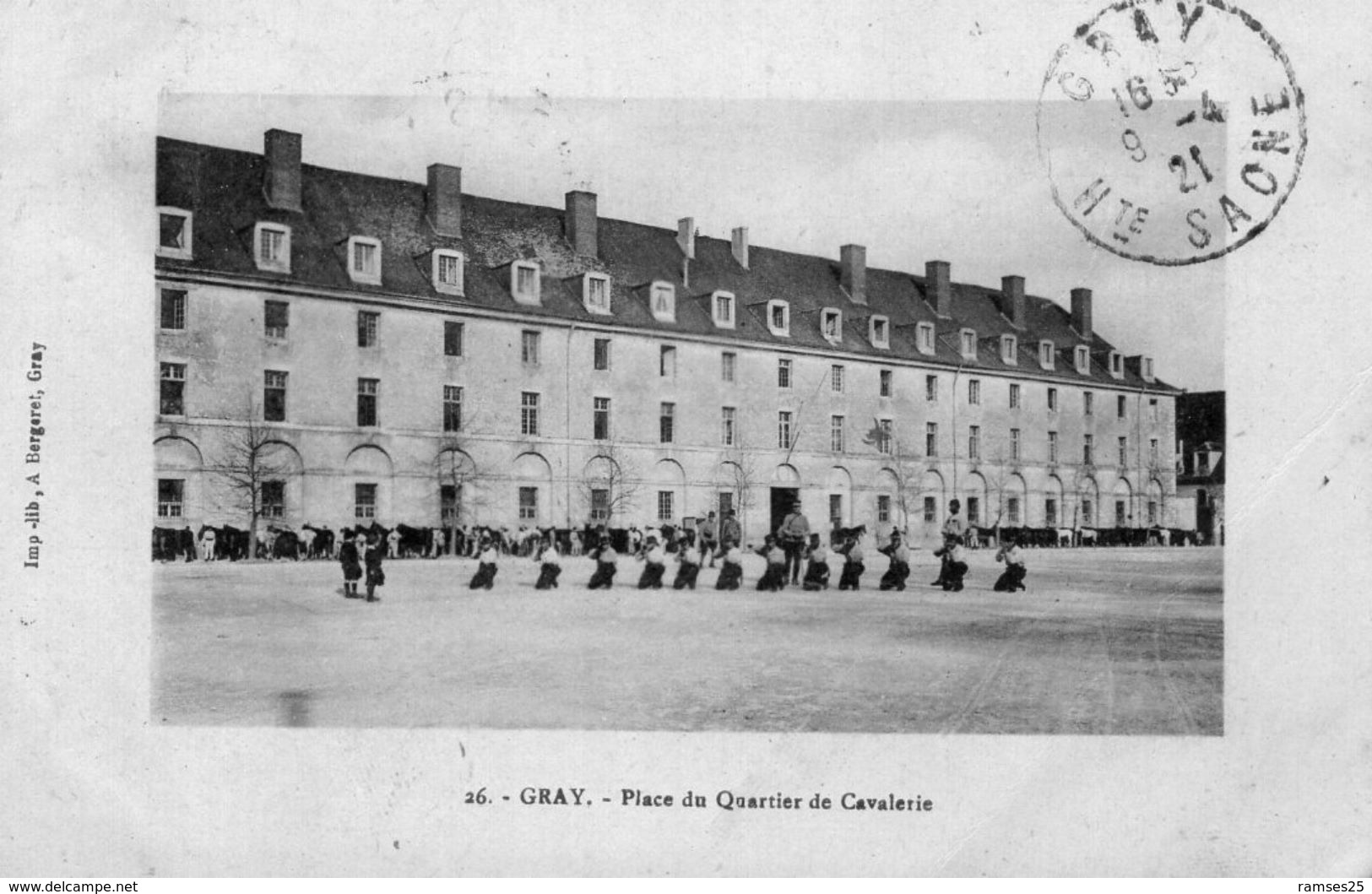 (H S) CPA Gray Place Du Quartier De Cvalerie  (bon Etat) - Gray