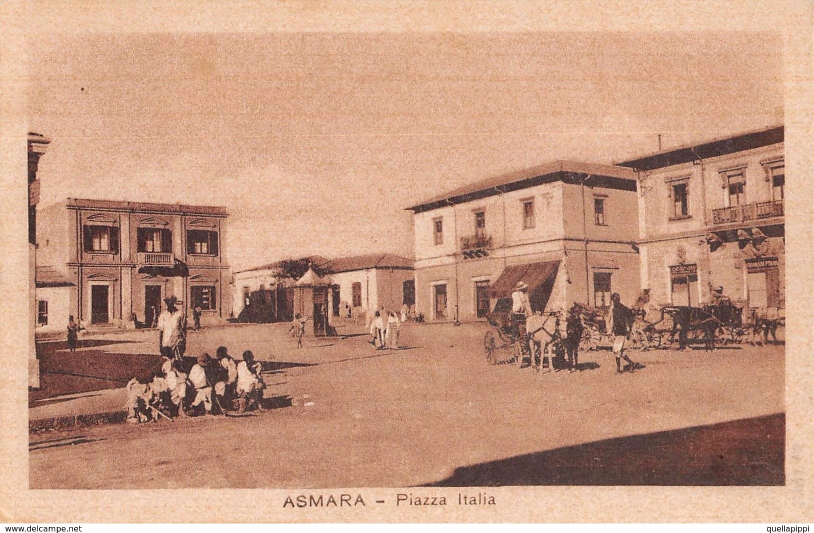 06278 "ERITREA - ASMARA - PIAZZA ITALIA" ANIMATA, CARROZZA CON CAVALLI.  CART  NON SPED - Erythrée