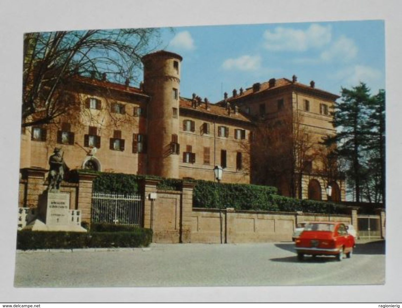 TORINO - Moncalieri - Piazza Baden Baden - Castello Reale - Auto - 1969 - Moncalieri