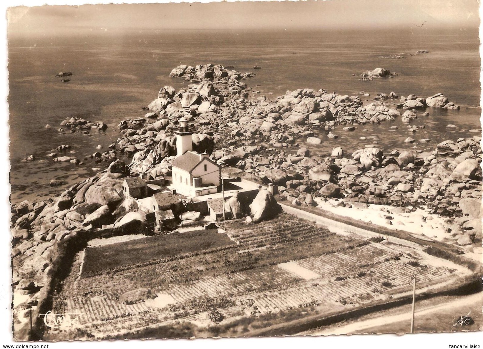 Brignogan : Le Phare Vue Aérienne - Brignogan-Plage