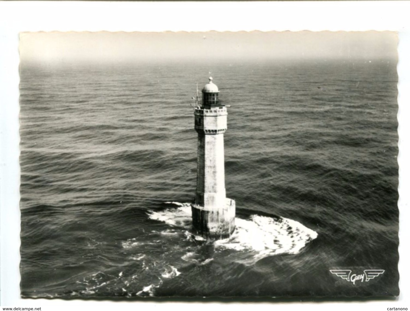 Cp - ILE D'OUESSANT (29) - Phare De La Jument - Ouessant