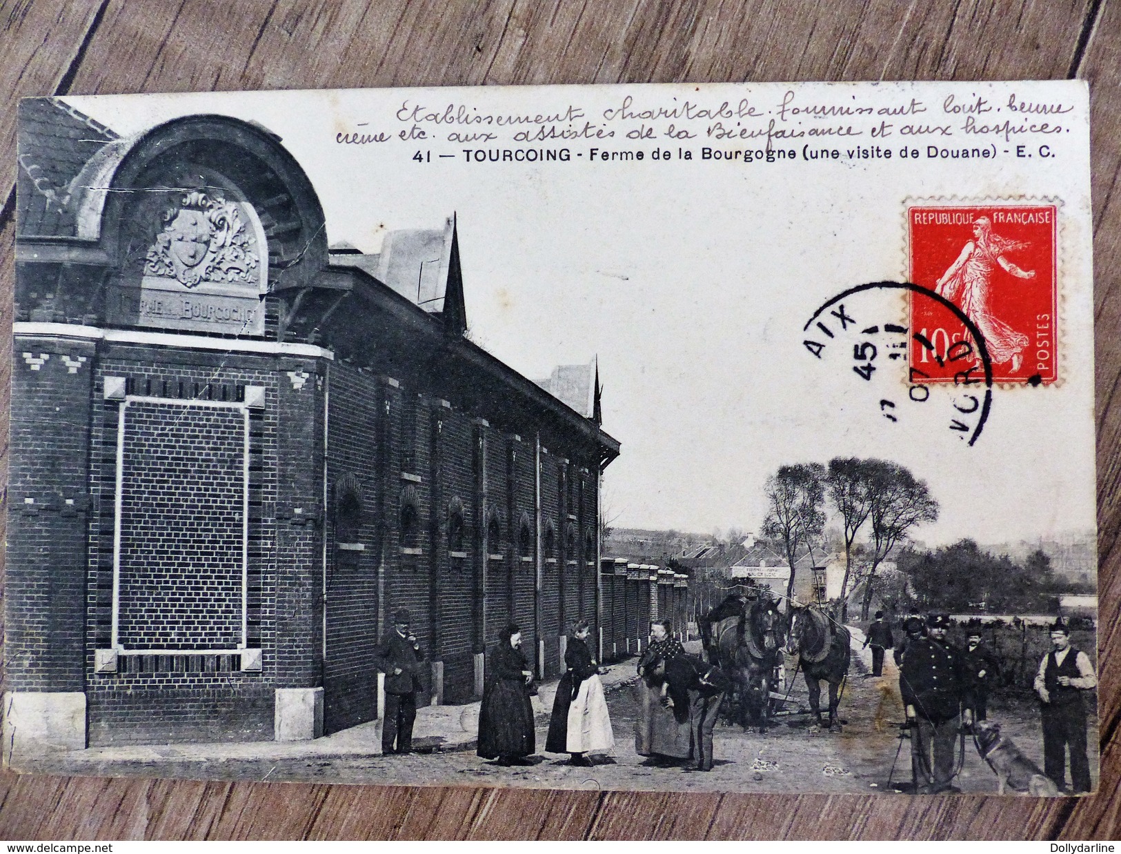 CPA TOURCOING Ferme De La Bourgogne Une Visite De DOUANE Animée Attelage Chevaux 59 NORD Ecrite Circulée 1907 - Tourcoing