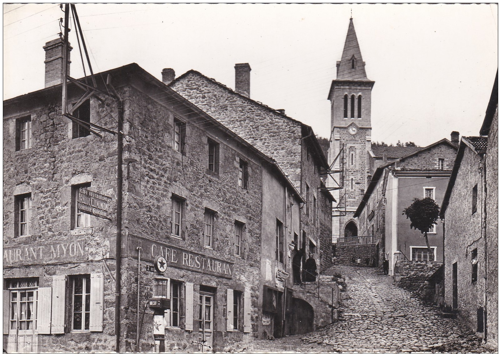 E13 - 07 - Rochepaule - Ardèche - La Montée De L'Eglise - Carte Photo - N° 113 - Autres & Non Classés