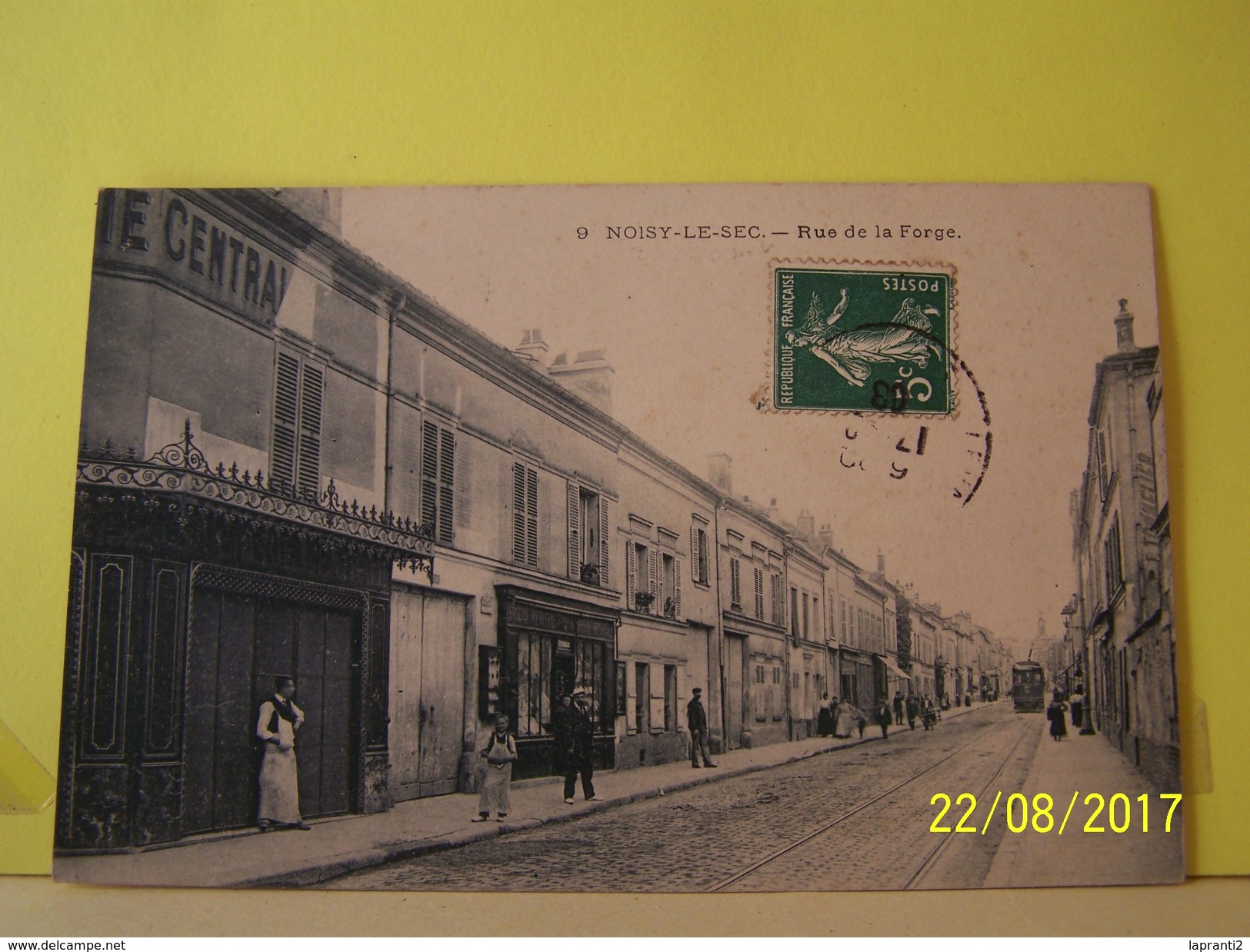 NOISY-LE-SEC (SEINE SAINT DENIS) LES COMMERCES. LES MAGASINS. RUE DE LA FORGE. - Noisy Le Sec