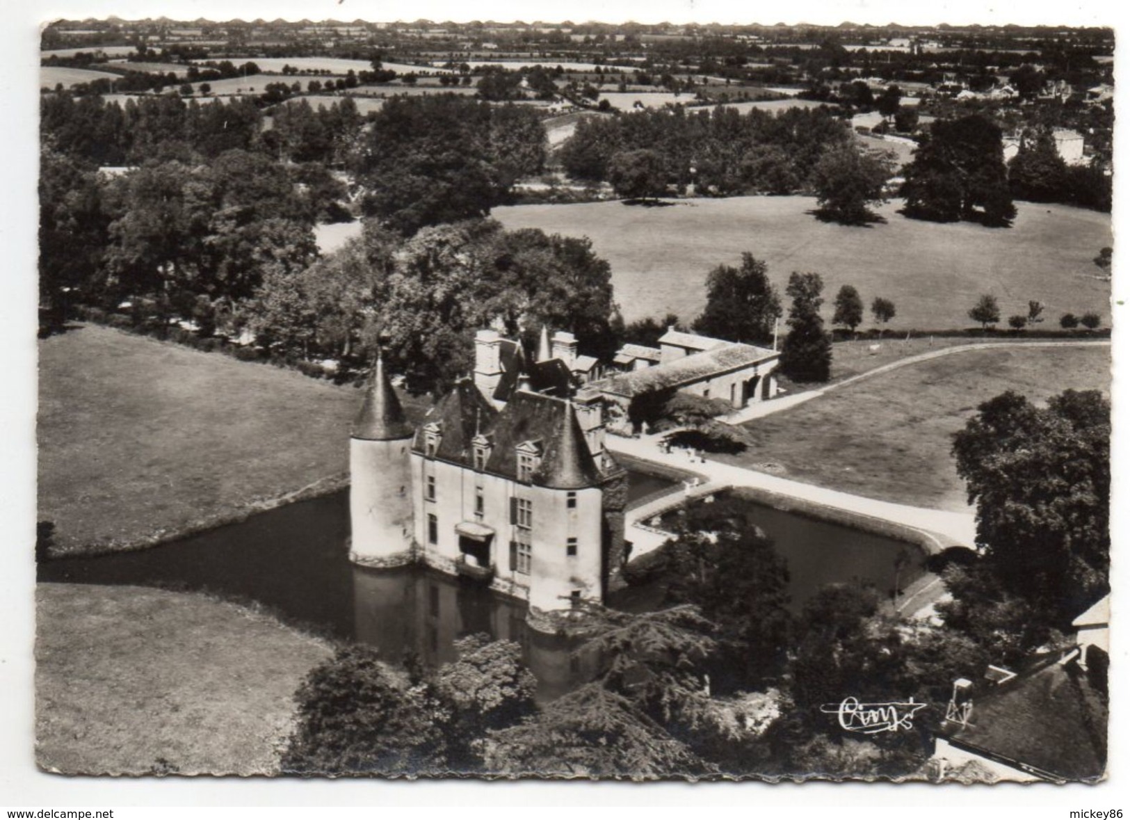 MOUTIERS LES MAUXFAITS--1960--Vue Aérienne--Chateau De La Cantaudière - Moutiers Les Mauxfaits