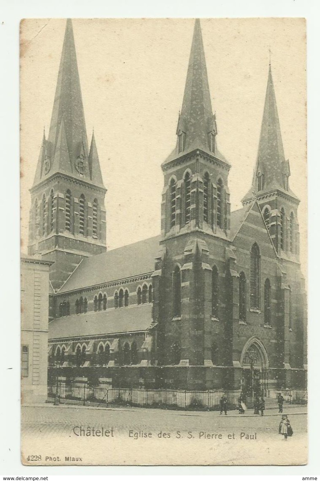 Chatelet   *  Eglise Des S.S. Pierre Et Paul - Chatelet