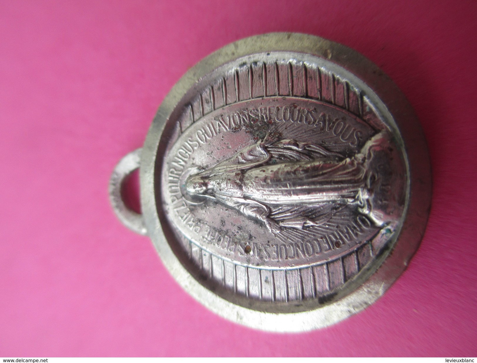 Petite Médaille Religieuse Ancienne /Vierge Marie./ Monogramme /Début XXéme Siécle     CAN442 - Religione & Esoterismo