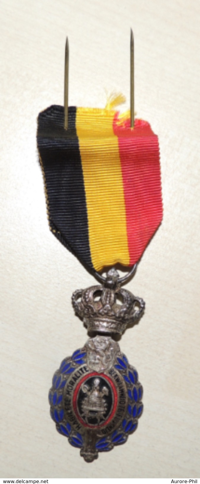 Médaille De 2e Classe .25 Ans De Service Chez Le Même Employeur.(Habilité Moralité) - Belgium