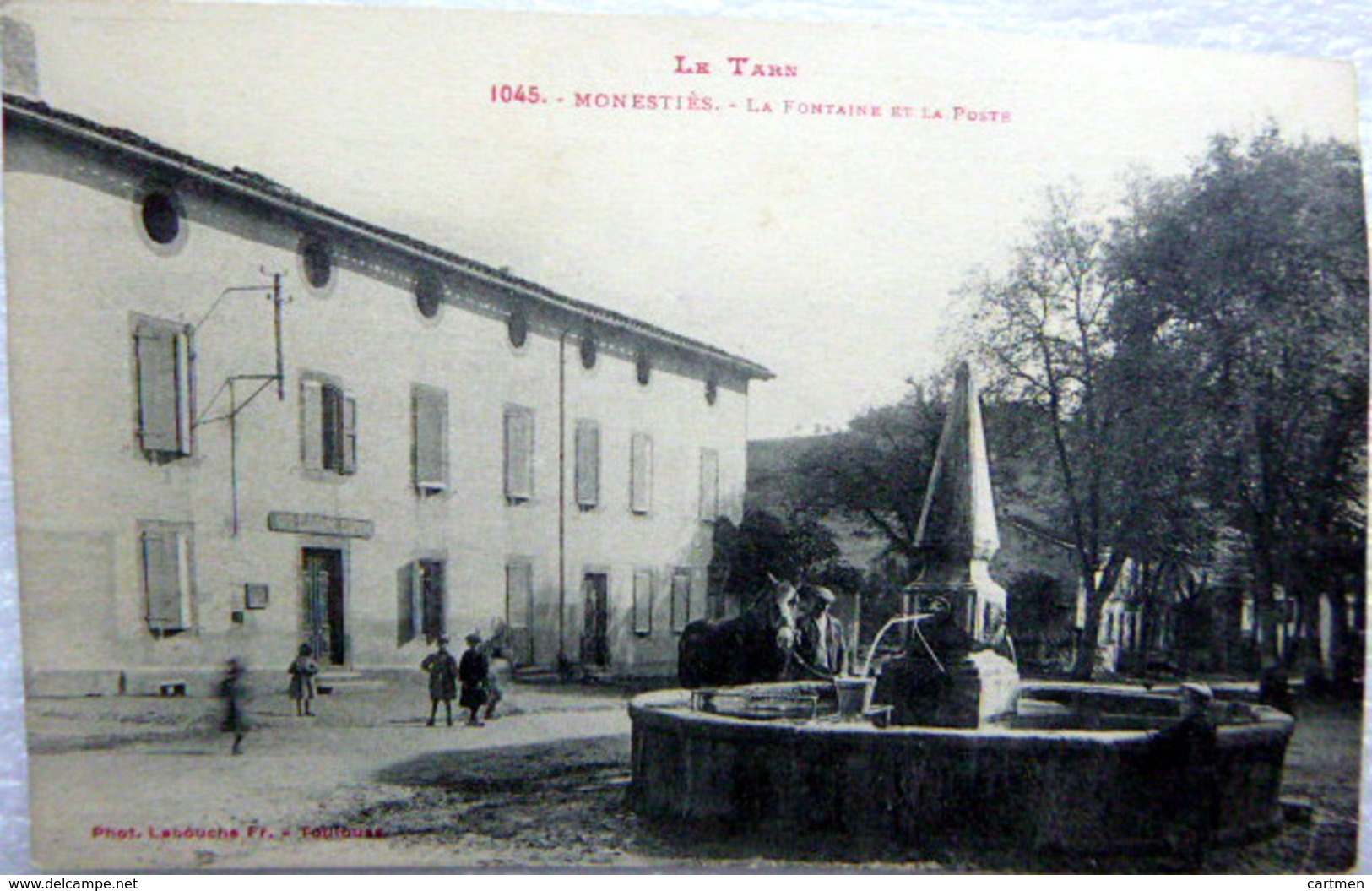 81 MONESTIES  LA FONTAINE ET LA POSTE - Monesties