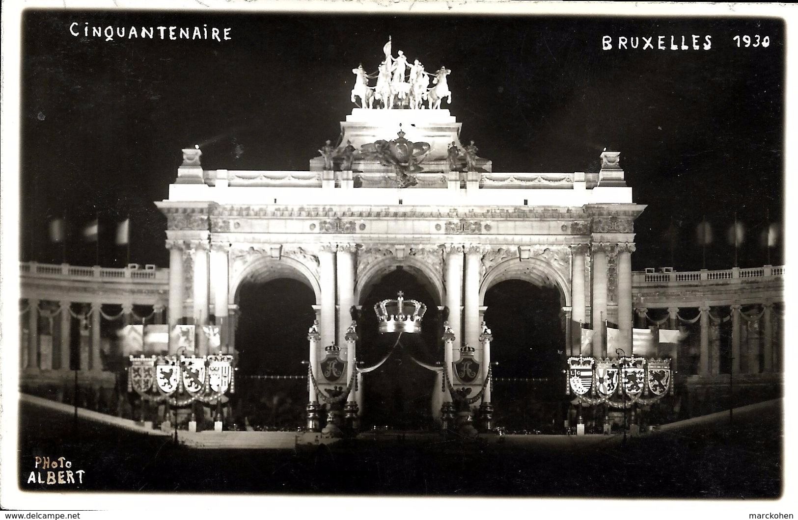 BRUXELLES (1000) - Patriotisme: L'arcade Du Cinquantenaire Décorée Et Illuminée Pour Les Fêtes Du Centenaire (1930). CPA - Brussel Bij Nacht