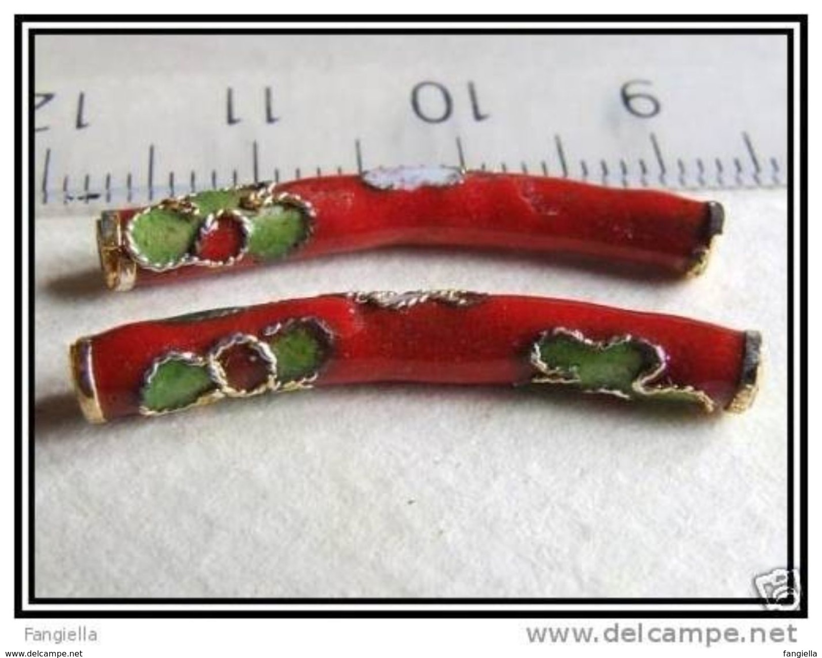 Lot De 2 Perles Tubes Cloisonnés Incurvés Rouge 27mm  Des Perles Originales Qui Mettront Du Peps à Vos Créations - Pearls