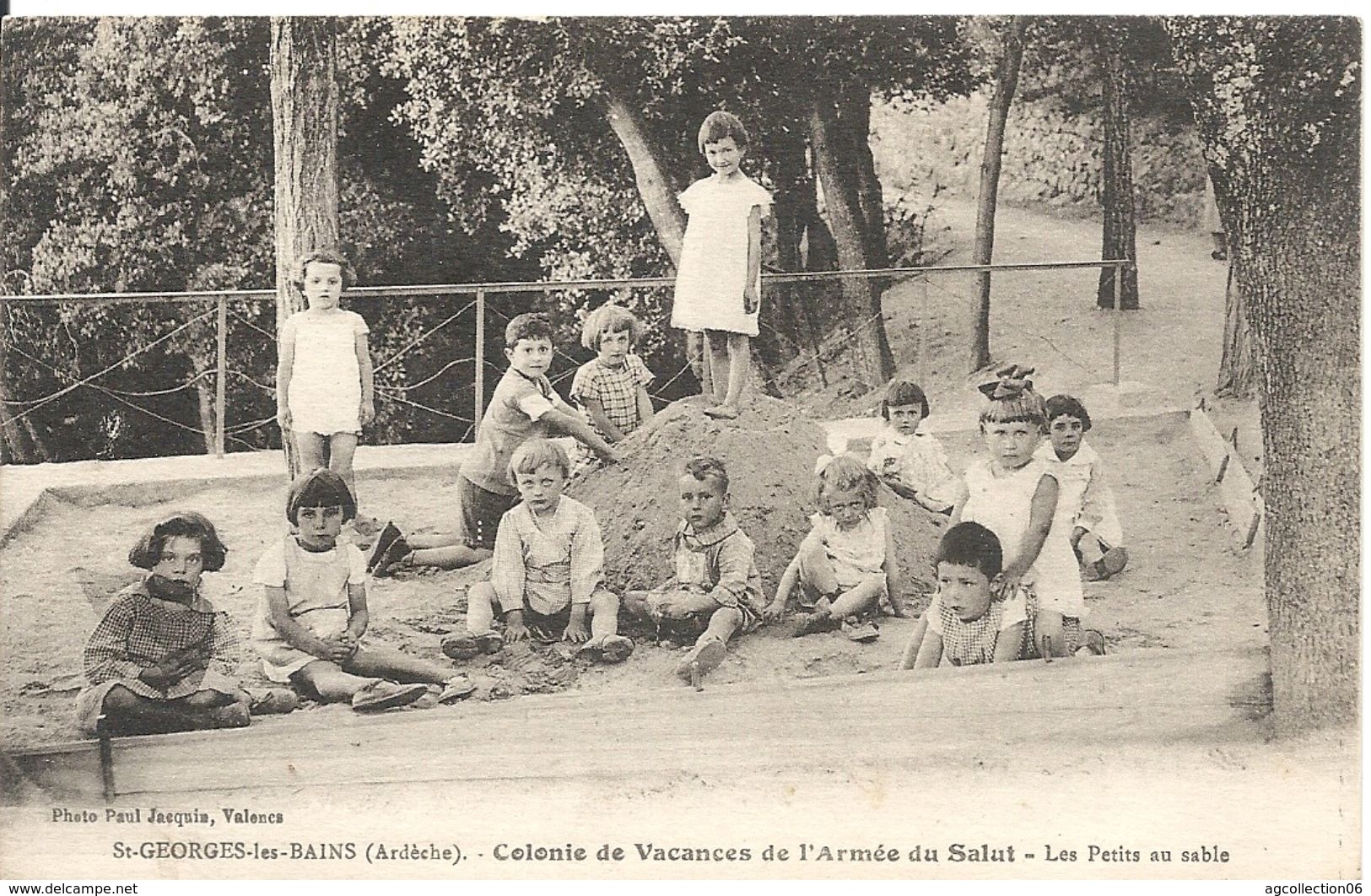 SAINT GEORGES LES BAINS. COLONIE DE VACANCES DE L' ARMEE DU SALUT. LES PËTITS AU SABLE - Otros & Sin Clasificación