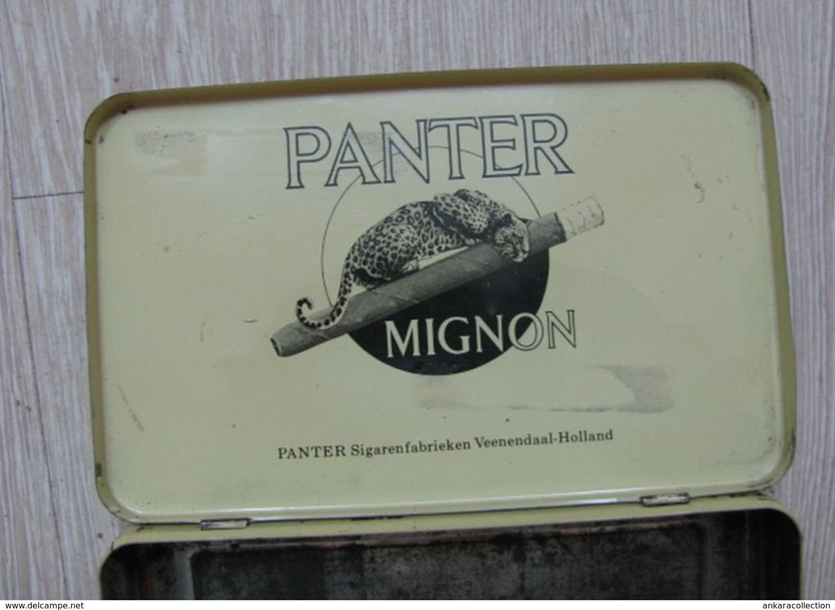 AC - PANTER MIGNON 50 CIGARS EMPTY TIN BOX