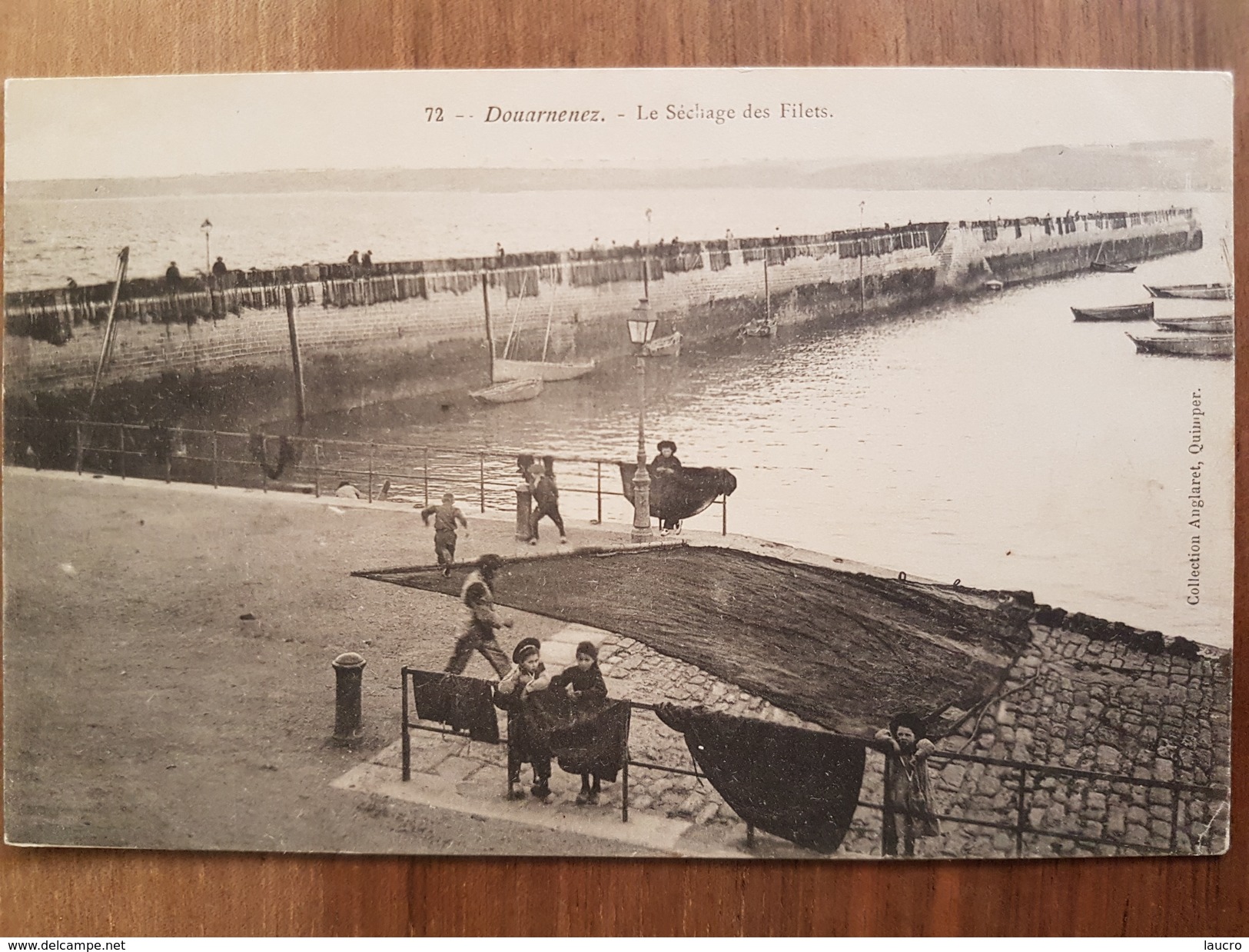 Douarnenez.le Séchage Des Filets.pêcheurs.édition Anglaret - Douarnenez