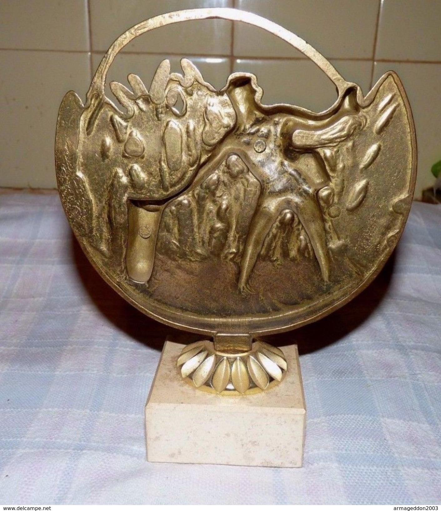 SCULPTURE COUPE TROPHÉE PÉCHEUR LIGNE DANS ROSEAU BRONZE SOCLE EN MARBRE ORCAN - Pesca