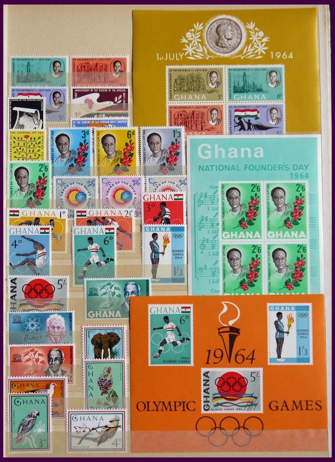 GHANA **, *, 1957-80, Ungebrauchte, Wohl Fast Komplette Sammlung Im Einsteckbuch, Mit Vielen Blocks Und Kleinbogen, Prac - Ghana (1957-...)