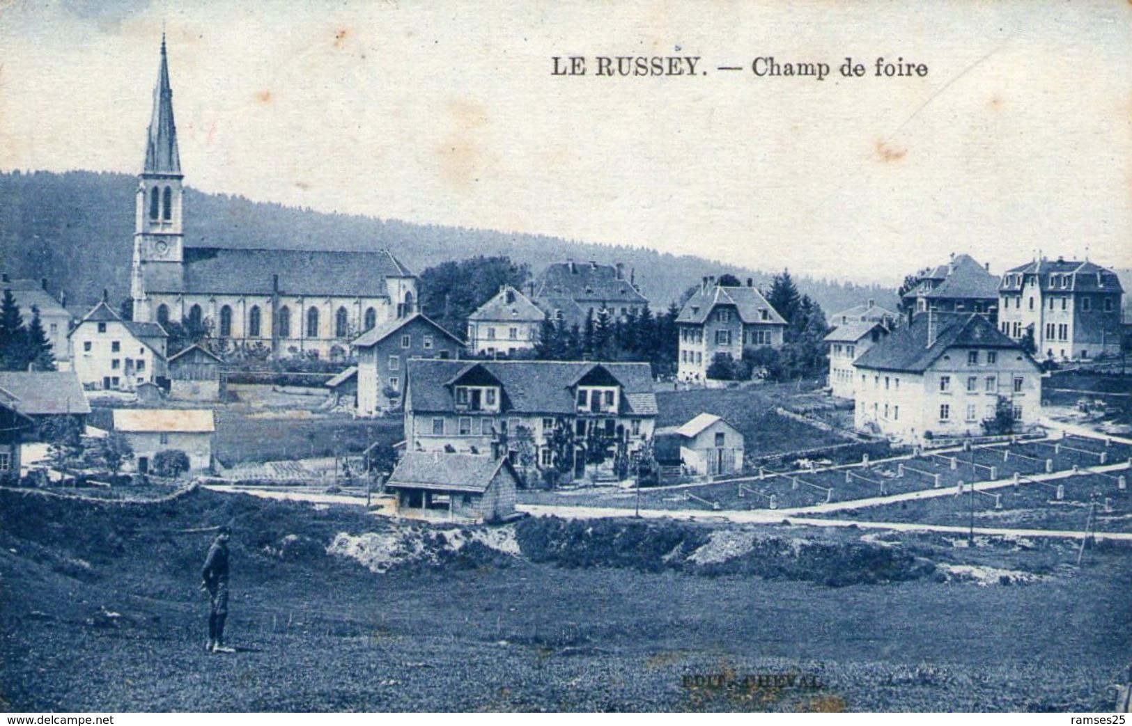 (Doubs)  CPA  Le Russey  Champ De Foire  (Bon Etat) - Autres & Non Classés