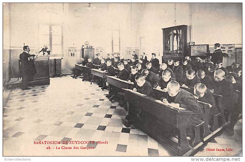 Thème:  Ecole Enseignement:   Ecole De Garçons A Zuydcoote  59  La Classe    (voir Scan) - Scuole